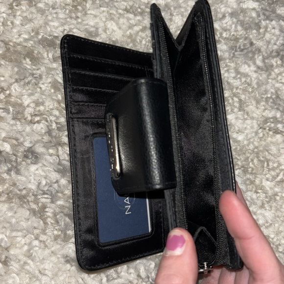 Nautica wallet EUC - Picture 3 of 8